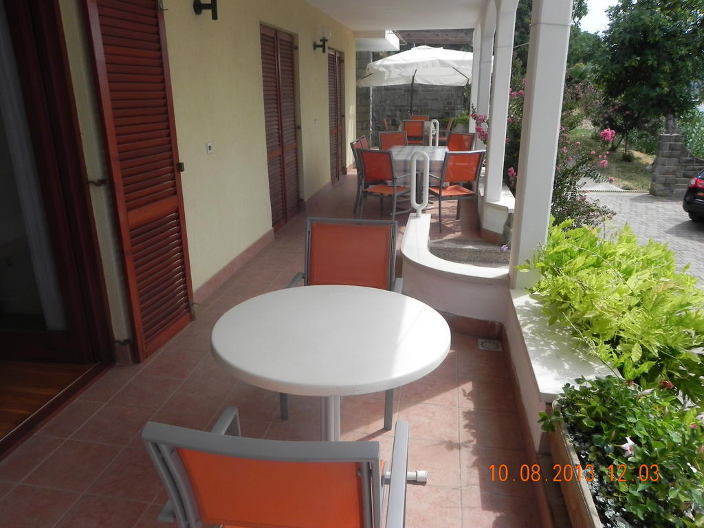 Rooms And Apartments Roza Portorož Exterior foto